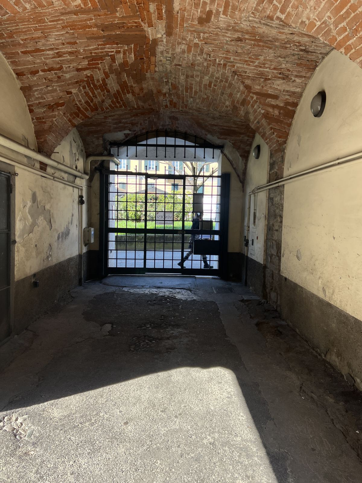 Brick-vaulted passage to the courtyard